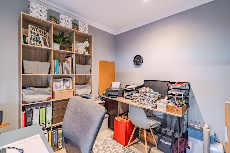 3 Bedroom Property for Sale in Silverglade Western Cape